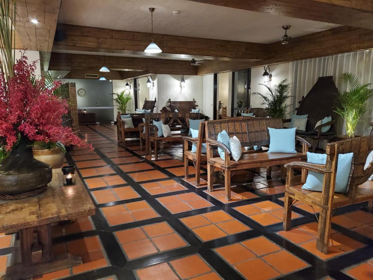 Promisedland Resort & Lagoon Shoufeng Dış mekan fotoğraf The lobby of the hotel
